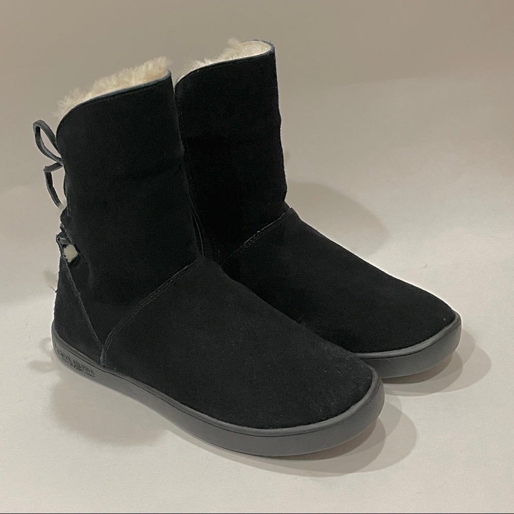 Koolaburra by UGG Shazi Short Boot S5